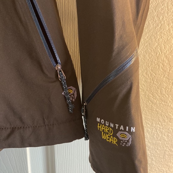 Mountain Hardwear Conduit Softshell Jacket - Picture 3 of 7